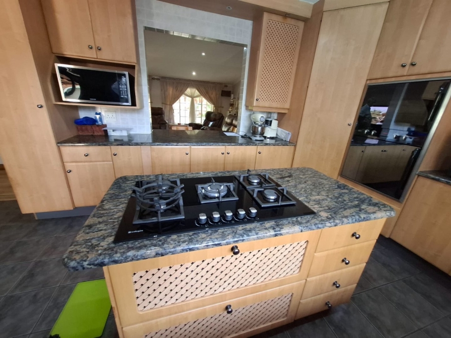 4 Bedroom Property for Sale in Protea Park North West